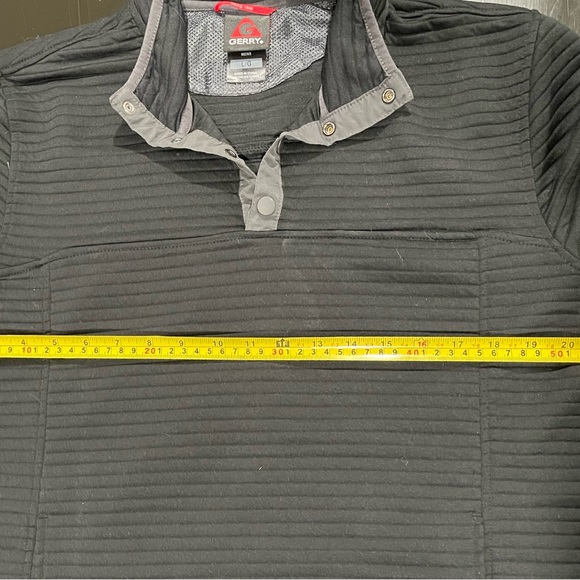 Sweatshirt with pockets. - Picture 7 of 7